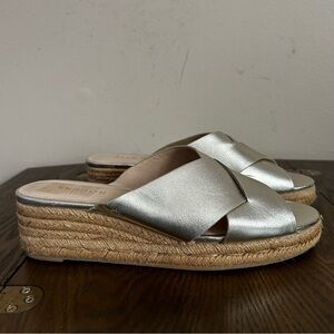 Jack Rogers Sandals Women 8.5M Slotted Sloane Leather Slip-On Wedge Platinum